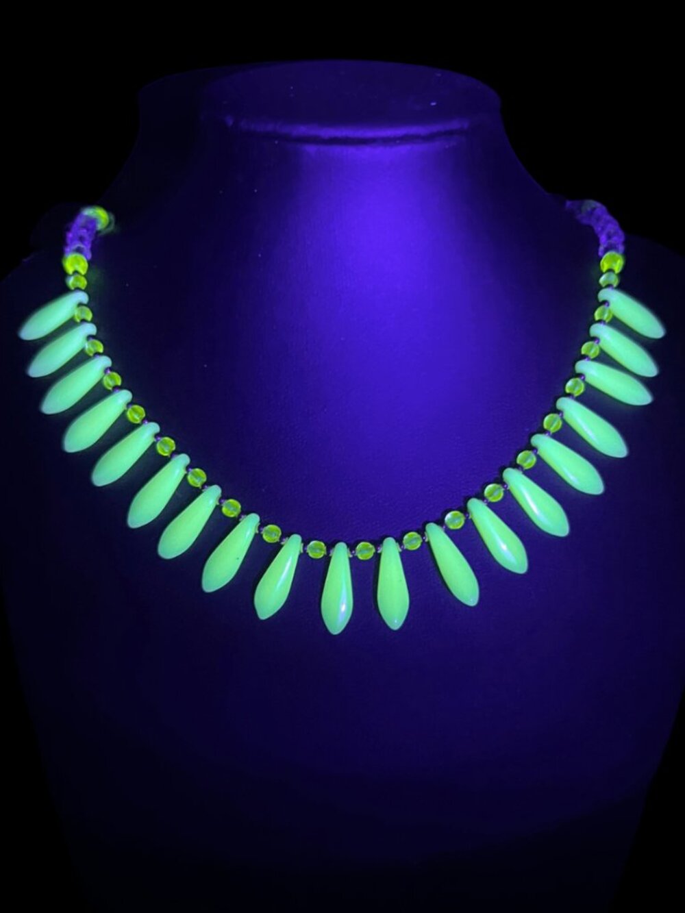 Uranium Glass Dagger Statement Necklace UV Reactive Glows Bright Green 16"